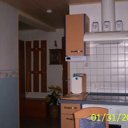 Semesterbostad Ferienhaus-bender-ruegen Maltzien